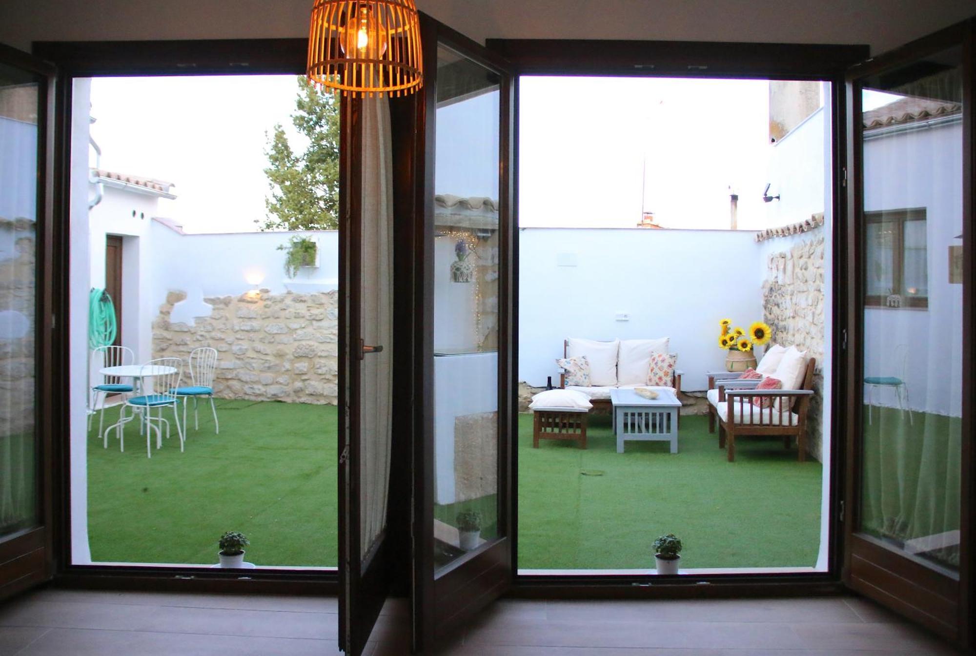 Apartamentos Turisticos La Estacion Úbeda Kültér fotó